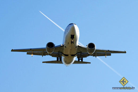 Boeing 737-522